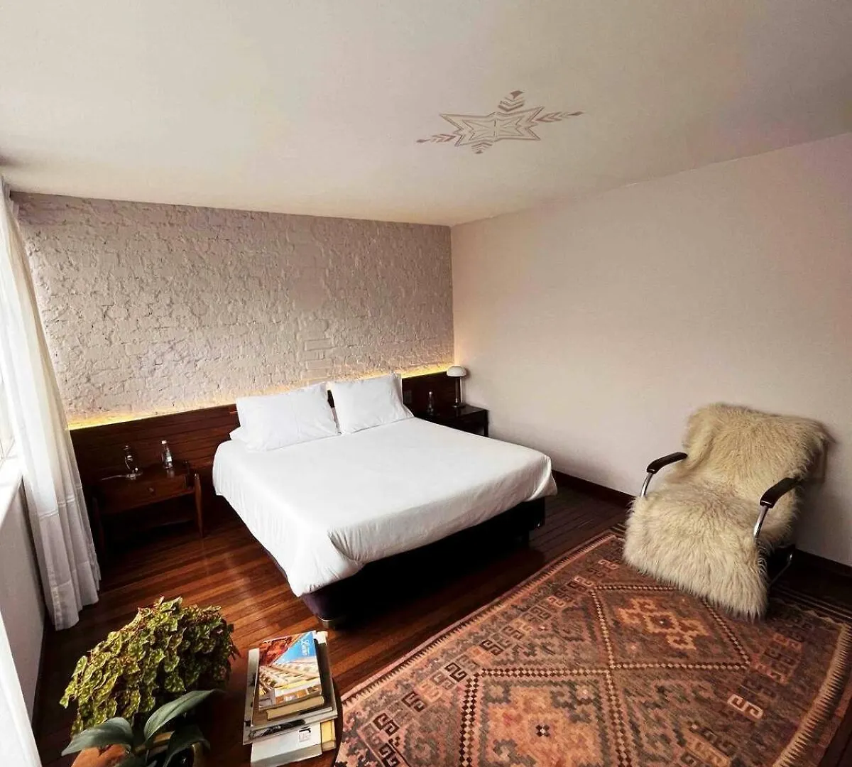 Casa Lelyte Bed & Breakfast Bogota Colombia